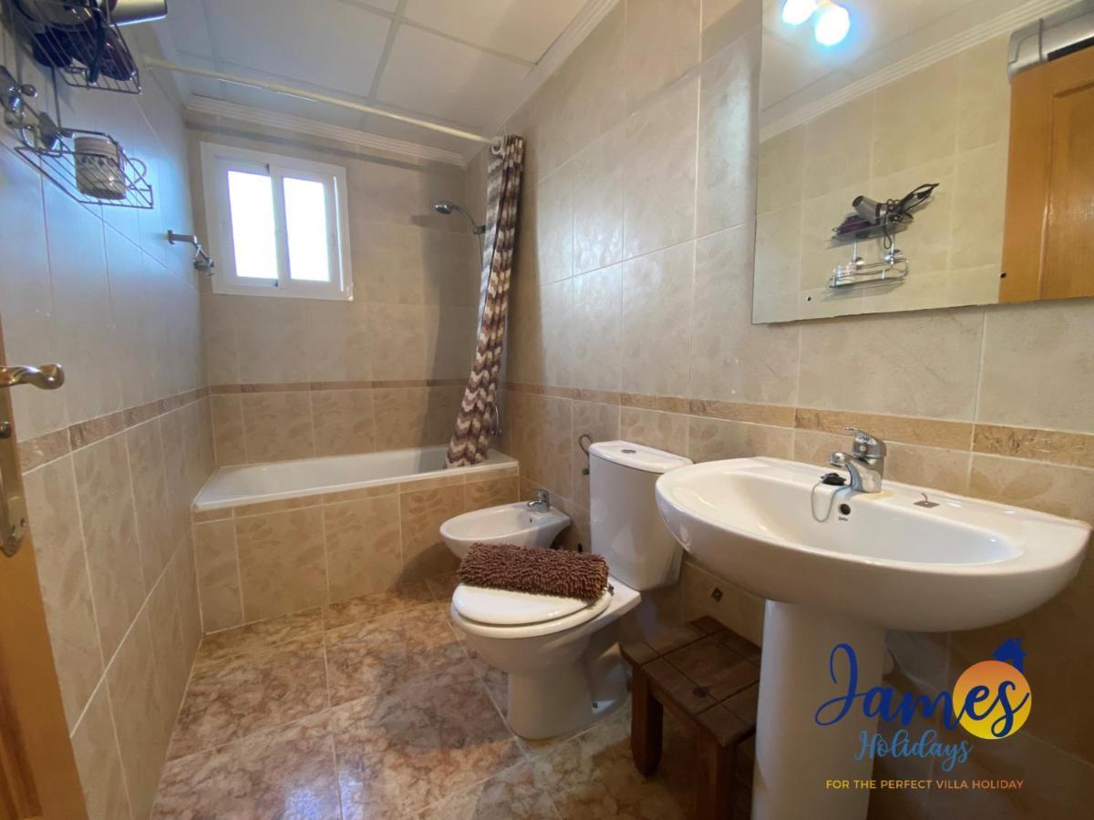 La Cinuelica, R3 1St Floor Apartment Com Pool L149 또레비에하 외부 사진