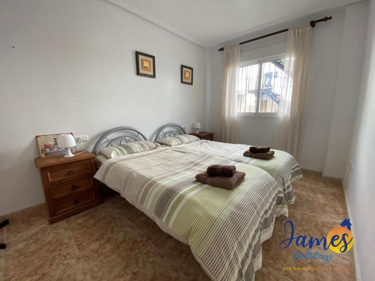 La Cinuelica, R3 1St Floor Apartment Com Pool L149 또레비에하 외부 사진